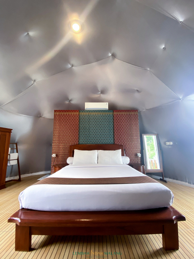Bedroom 16