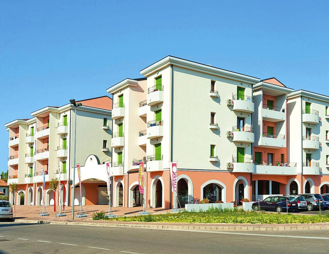 Exterior 5, Holiday Flat Galeria Gran Mado in Caorle, Venezia