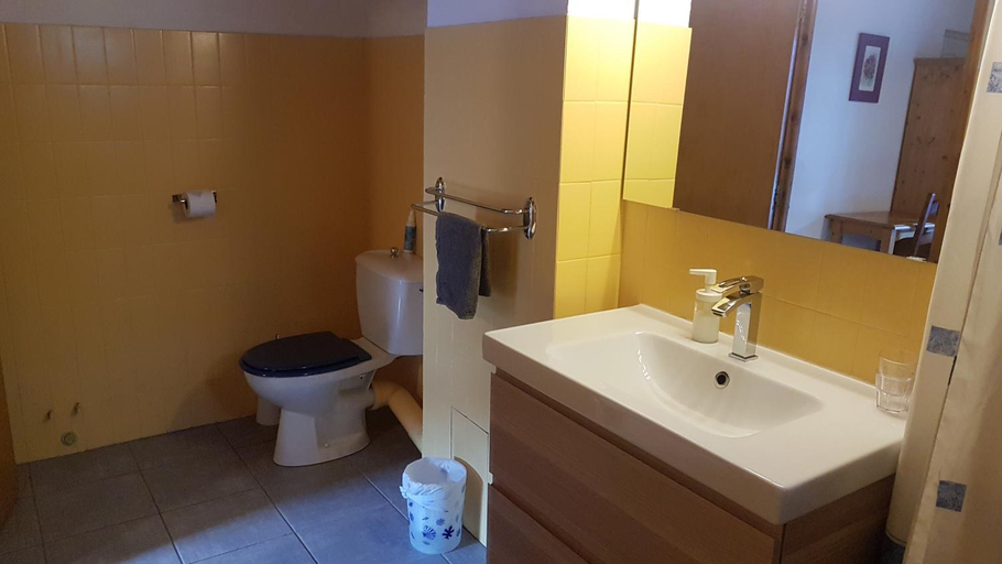 Bathroom 3, La Maison de Josephine, Hautes-Alpes