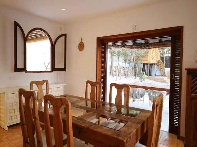 Dining 5, Holiday Villa With Pool, Baleares
