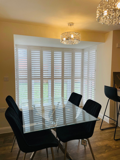 Dining 5, Kettering - House - Stay 8 - Parking - Garden, Northamptonshire
