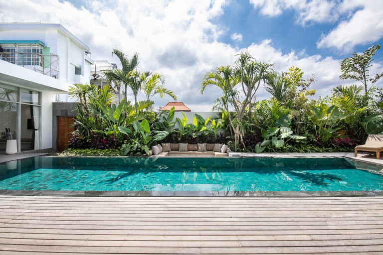 Sport & Beauty 2, Villa White - Modern 4 BR villa heart of Canggu 800m to beach, Badung