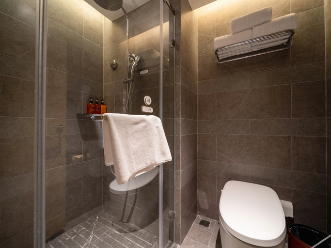 Bathroom 3, Orange Hotel Haikou Wanda Plaza, Haikou