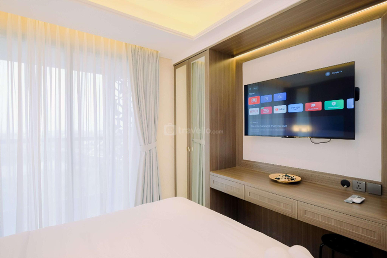 Bedroom 3, ModernLook and Comfy Studio Gold Coast By Travelio, Jakarta Utara