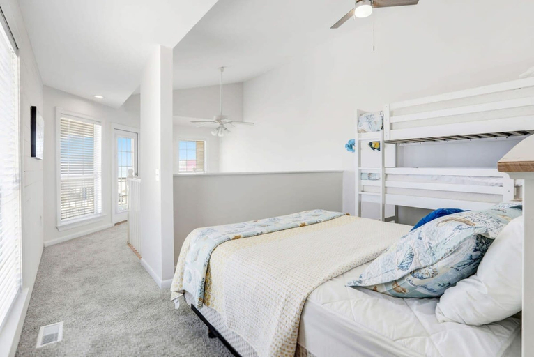 Room 3, Camp David Side B- Pool Beach View, Baldwin