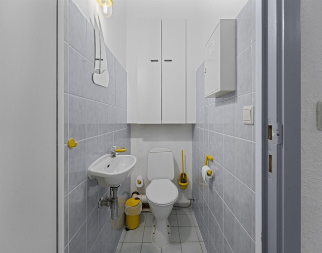 Bathroom 3, Apartment in Blankenberge with Ocean Views, West-Vlaanderen