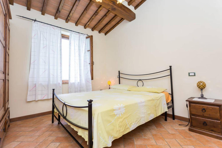 Room 5, La Casa Del Sole in Casamaggiore, Perugia