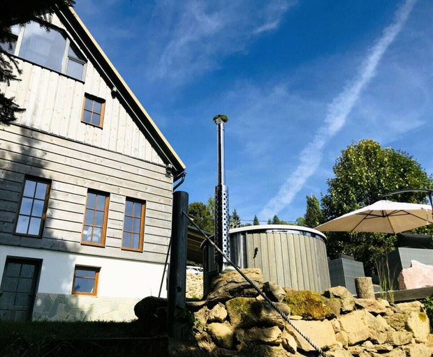 Primary image