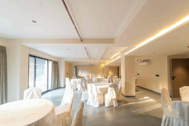 Food & Drinks 5, Vilmaris Luxury Hotel in Calangute, North Goa