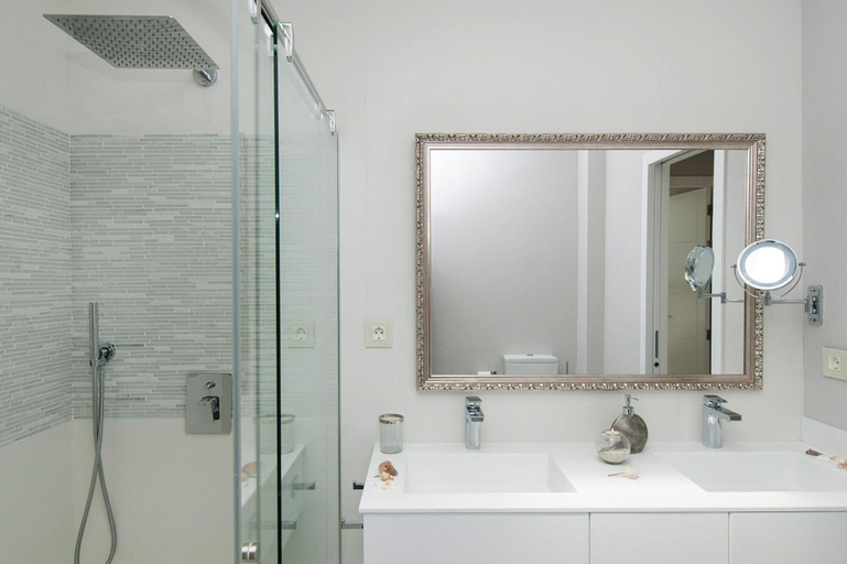 Bathroom 1, Holiday Flat With sea View in Maspalomas, Las Palmas