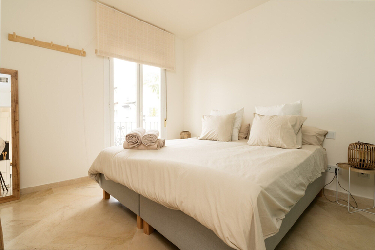 Room, Cozy Garden Apartment by Sea, Málaga