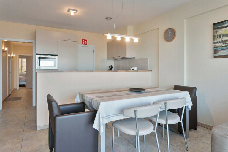 Dining, Apartment in Blankenberge Near the Beach, West-Vlaanderen