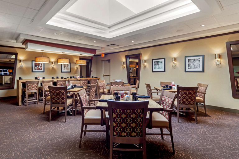 Food & Drinks 5, Best Western Premier Denham Inn & Suites, Division No. 11