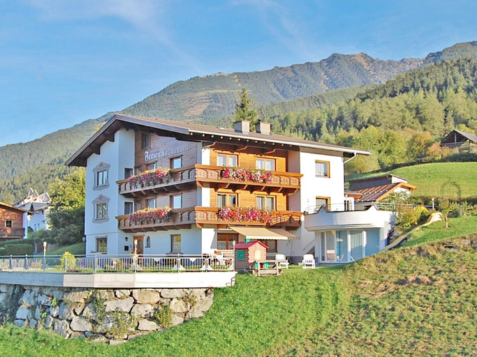 Exterior 2, Apartment in Arzl-wald With Mountain Views, Imst