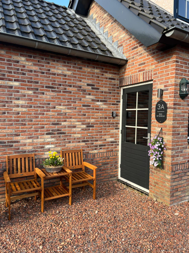 Others 2, B&B 'Op Eemdijk', Eemnes