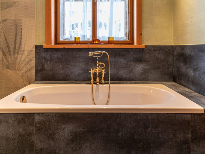 Bathroom 3, Exclusive Chalet in Kitzbuhel, Kitzbühel