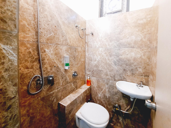 Bathroom 3, Hotel Nova Pride Rajkot, Rajkot