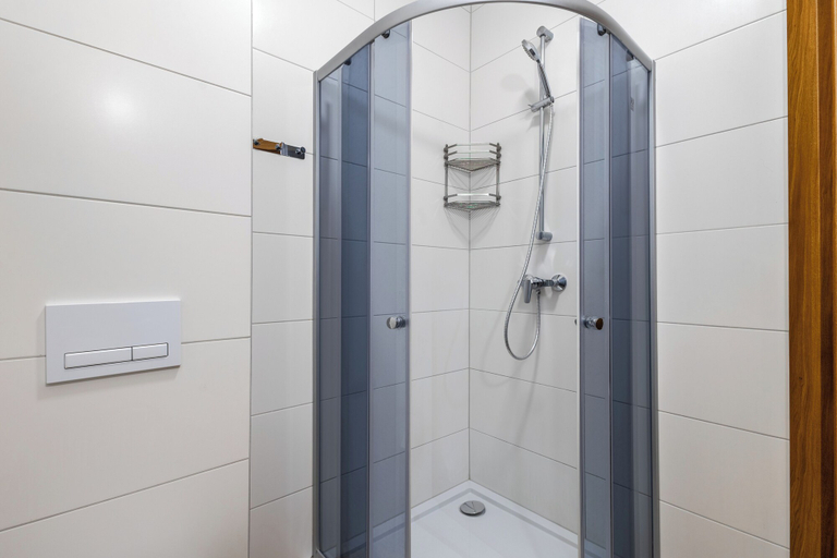 Bathroom 3, Hotel A4 Wrocław, Środa Śląska