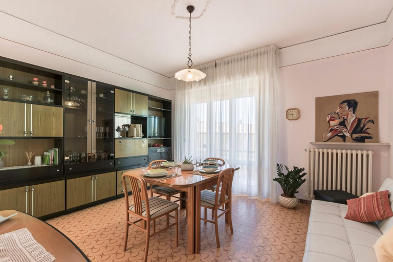 Dining Room 17