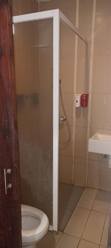 Bathroom 4
