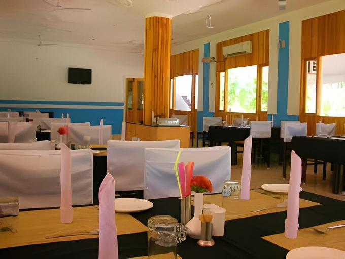 Food & Drinks 5, Prince Park Farm House, Viluppuram