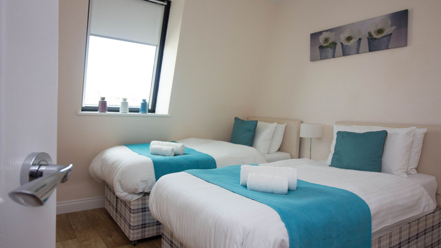 Room 2, Castle Point Apartments Southampton 19, Southampton