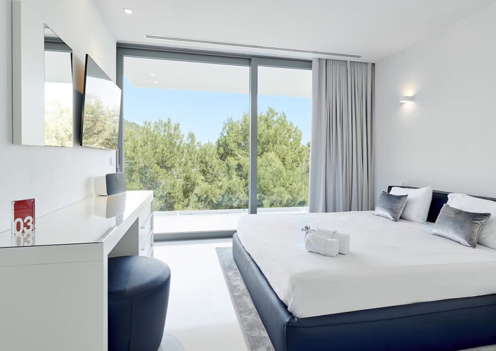 Room 2, Stylish Villa Near Ibiza Town, Baleares