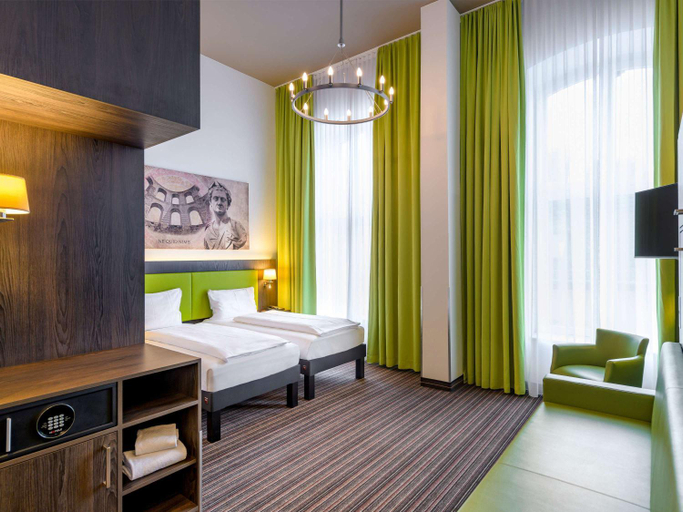 Bedroom 12