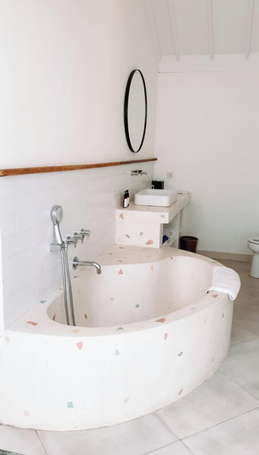 Bathroom 20