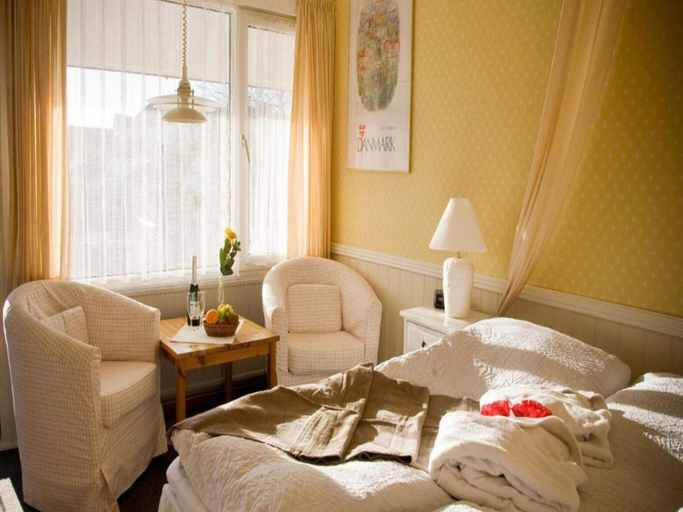 Living area 5, 8 Person Holiday Park Home in Romo, Tønder