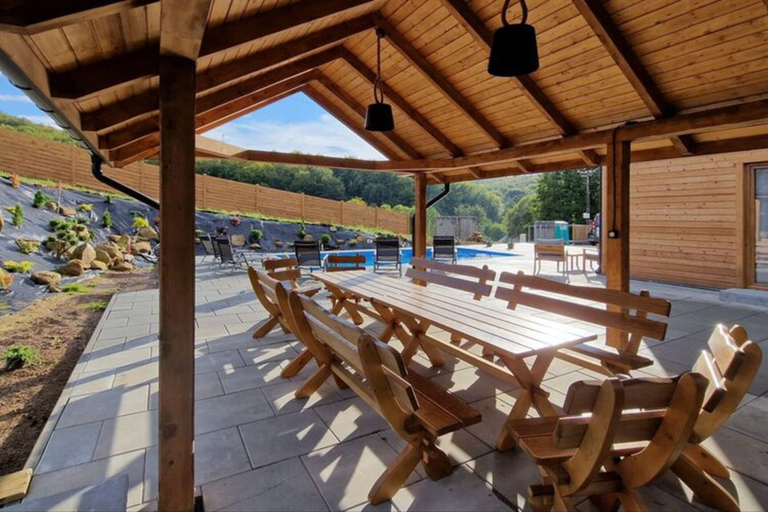 Dining 4, Holiday Home Wisniowa With Pool and Nature, Strzyżów