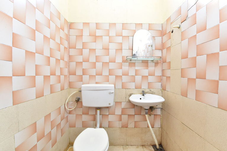 Bathroom 4, HOTEL JAISAL, Sirohi