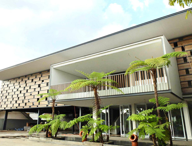 Adma Living, Bandung
