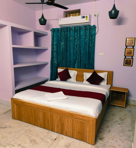 Bedroom 5, Goroomgo Rail View Guest House Puri, Puri