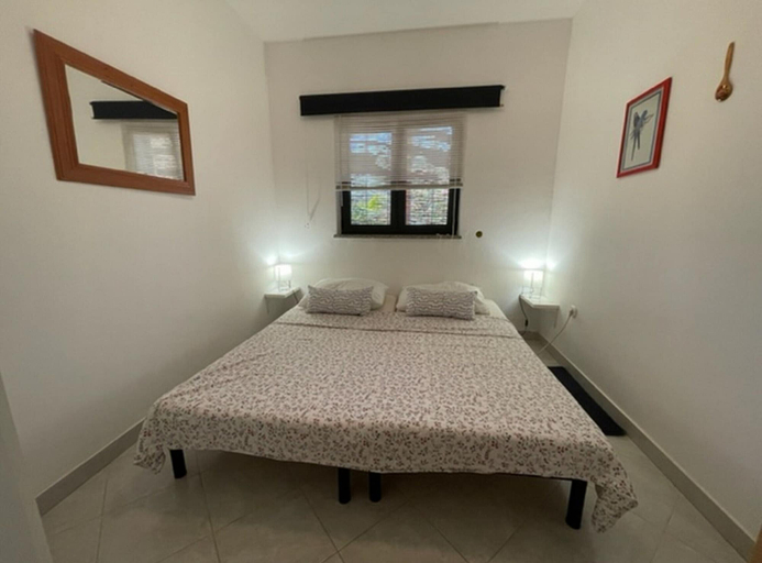 Room 4, Pleasant Apartment With Pool, Poreč