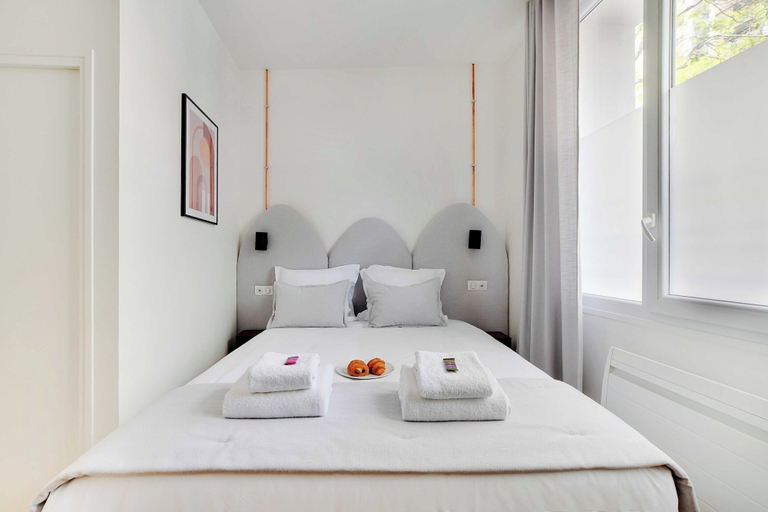 Room 3, Cute Studio in Eclectic 18th District - 1, Paris