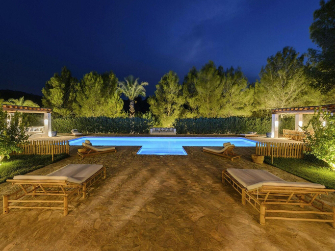 Pool 2, Holiday Home With Children Play Area, Baleares
