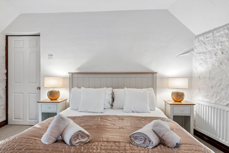 Room 2, Host Stay 1 The Barn, Derbyshire