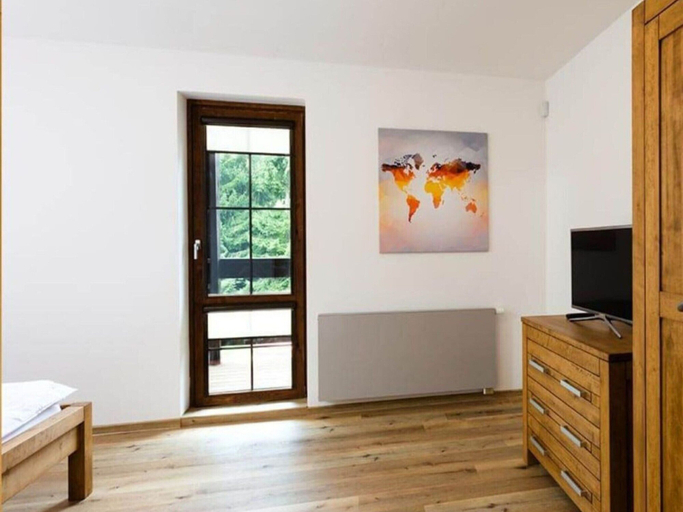 Room 4, Spacious Apartment With Easy Connectivity, Semily