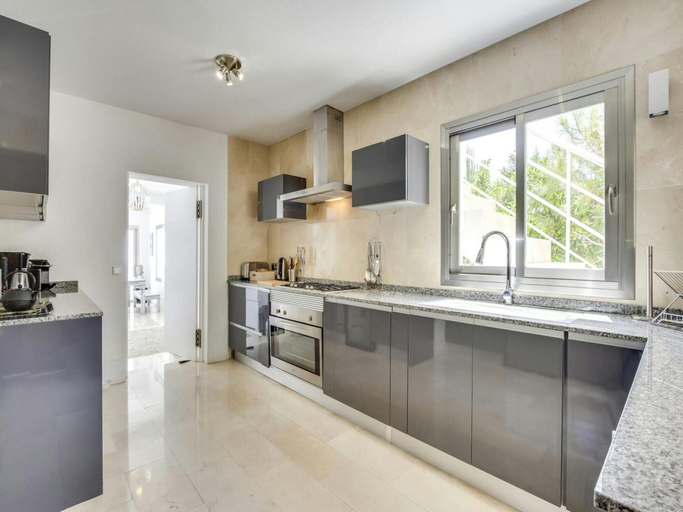 Private kitchen 5, Beautiful Villa With Leisure Activities, Baleares