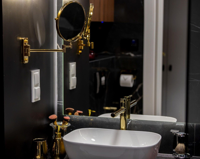 Bathroom 5, Apartment in Szczecin With Pool and Jacuzzi, Szczecin