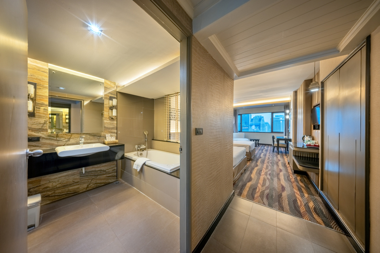Bathroom 7