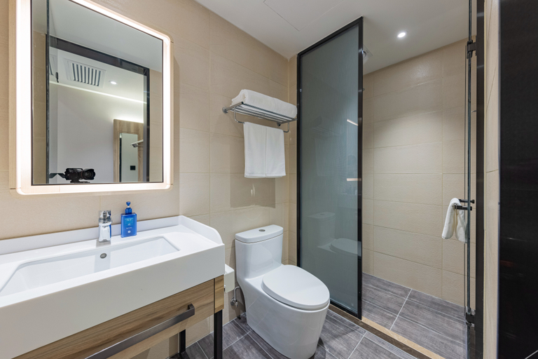 Bathroom 3, Hanting Hotel Beijing Huilongguan North China Elec, Beijing