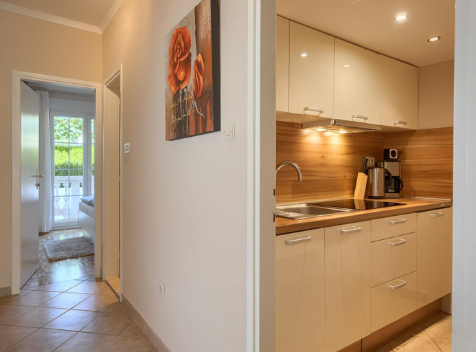 Private kitchen 2, Apartment in Porec Near the Sea and Beaches, Poreč