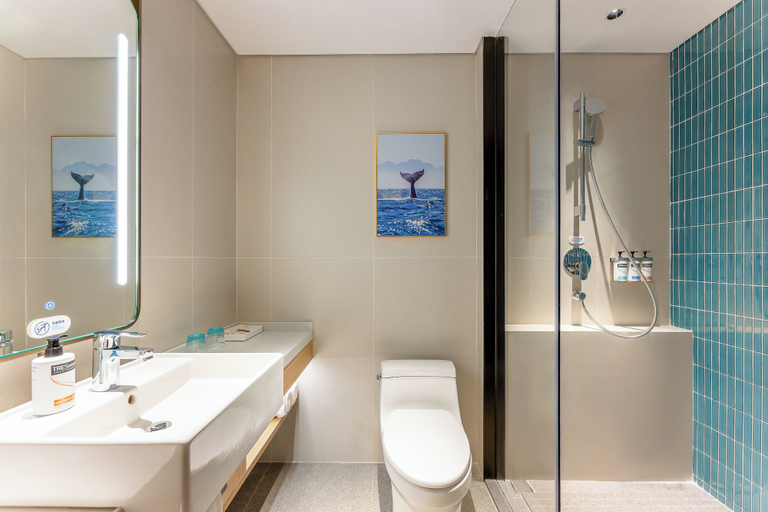Bathroom 3, Holiday Inn Express Zhanjiang Coast by IHG, Zhanjiang