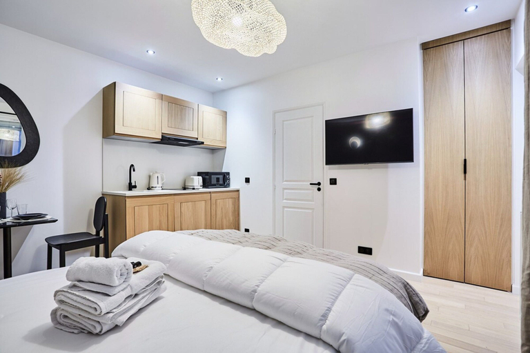 Room 4, Superb Studio in the Center of Paris/Opera, Paris
