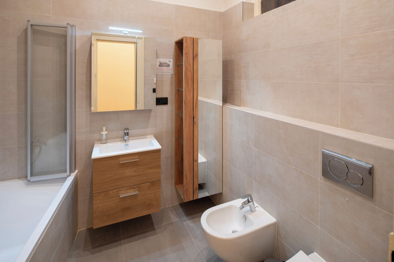Bathroom 3, Old Town - Aparthotel 28. Října, Praha 1