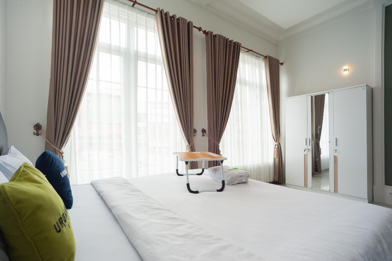 Bedroom 15