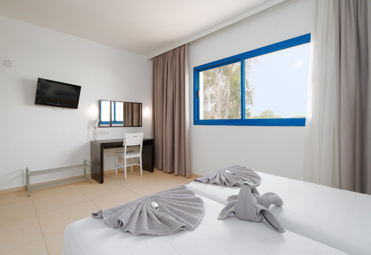 Bedroom 3, Kritamo Beach Hotel Apartments
