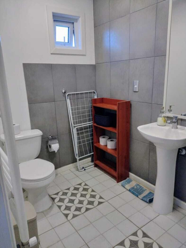 Bathroom 2, Tribal house, Magallanes